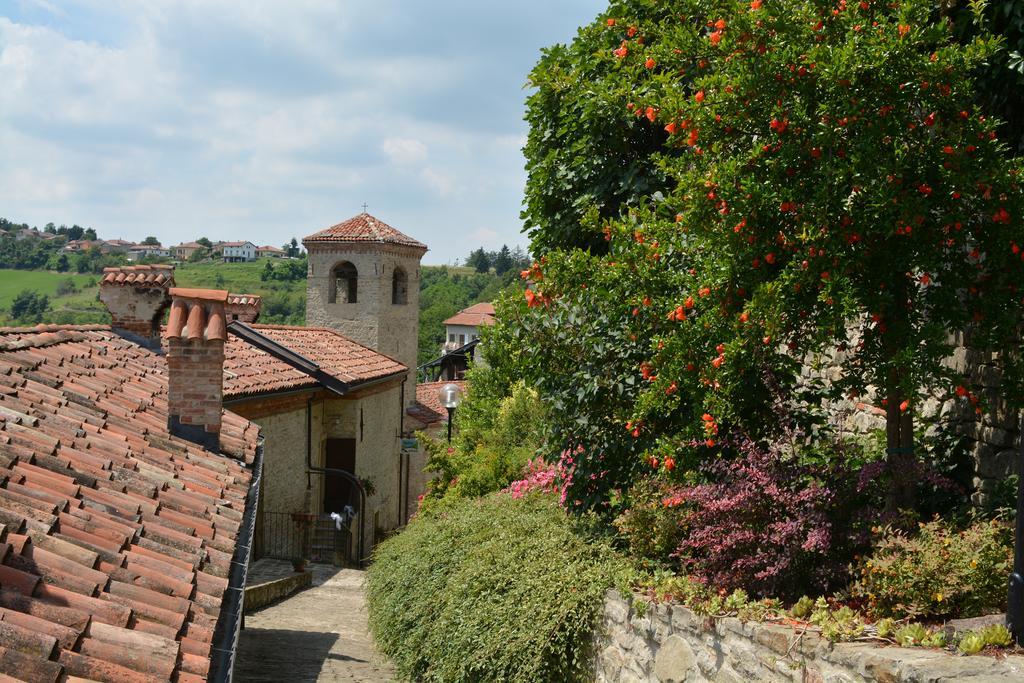Cerretto Langhe Dimora Storico Romantica Il Sole E La Luna المظهر الخارجي الصورة