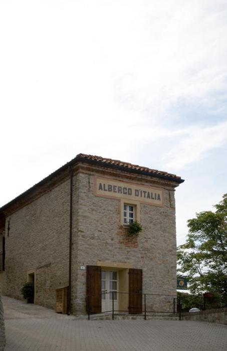 Cerretto Langhe Dimora Storico Romantica Il Sole E La Luna المظهر الخارجي الصورة